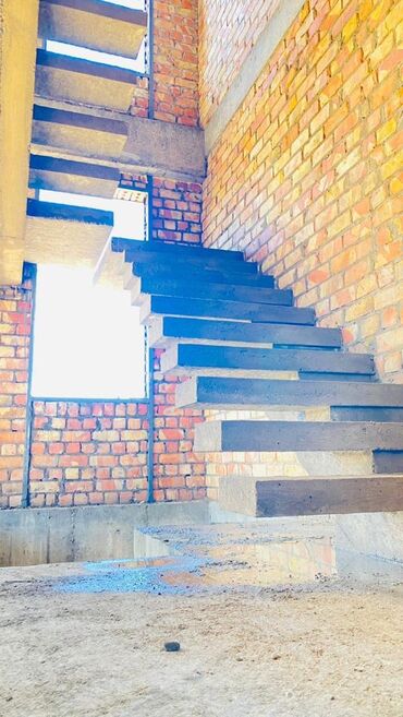 Обшивка лестниц: Обшивка лестниц Материал: Другой материал, Гарантия — 13