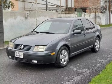 ural maşın: Volkswagen Jetta: 1.8 l | 2002 il Sedan