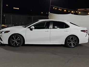 авто стенд: Toyota Camry: 2020 г., Автомат, Бензин, Седан — 4