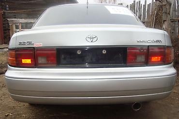 corolla 2016: Toyota Camry: 1991 г., 2.2 л, Бензин, Седан — 1