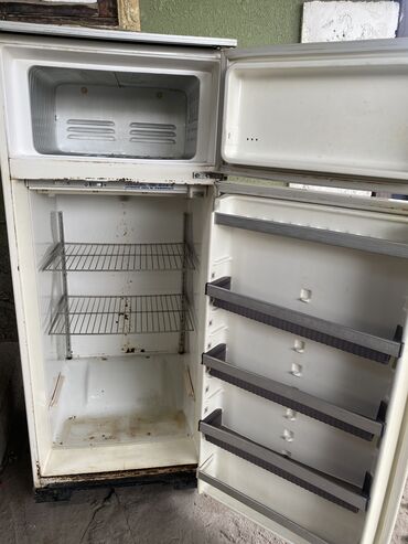 где купить дешевле холодильник: Холодильник Ardo, Б/у, Двухкамерный, Less frost, 50 * 150 * 50