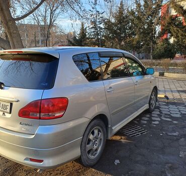 машина кейж: Toyota Ipsum: 2002 г., 2.4 л, Автомат, Газ, Вэн/Минивэн