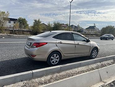 m3 f80: Hyundai Solaris: 2011 г., 1.6 л, Автомат, Бензин, Седан — 1