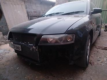 разбитые авто: Audi A4: 2002 г., 2 л, Вариатор, Бензин, Седан — 2