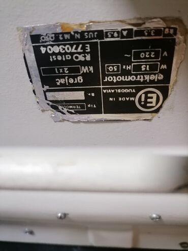 Kaloriferi: Grejalica duvaljka 2000 w ispravna Ei Niš Jugoslavija. Ima kabla oko na lalafo.rs — 5 Kaloriferi: Grejalica duvaljka 2000 w ispravna Ei Niš Jugoslavija. Ima kabla oko — 5