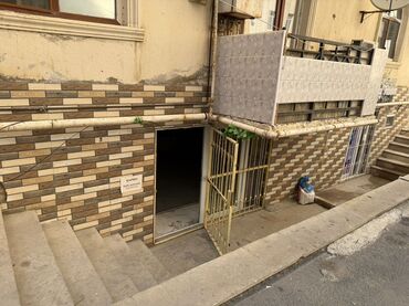 masazır kirayə həyət evləri: AAAF PARK. 53 kvm işığı suyu var. Gözəllik salonu, pc klub kimi çox