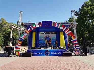 Организация мероприятий: Аренда LED Экранов, соответствующие конструкции. Так же сдаем в аренду — 4