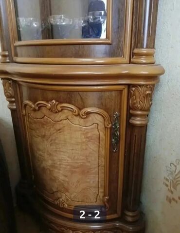 İşlənmiş, Açılan, Künc dolab, Servant
