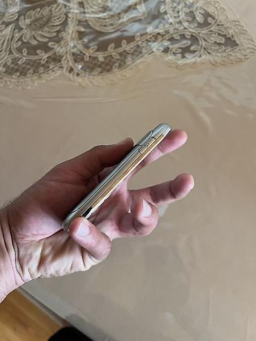 nokia 6333: Nokia E6, rəng - Ağ, Düyməli — 6