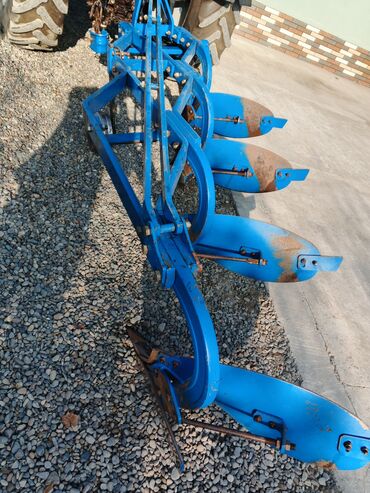 Traktorlar: Satlir 4 k 14 luk unlu marka kotan təzə kimdi unvan Şirvan qiymət 2300 — 11