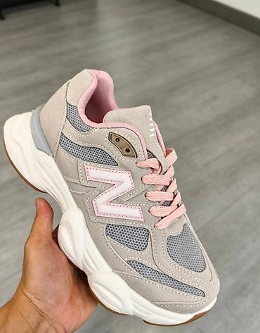 ecco muske cizme: Unisex lifestyle patike sa debelim đonom i „chunky“ siluetom. Ključne — 3