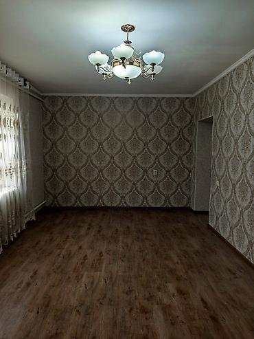 Продажа коттеджей и домов: 🏡 Продается одноэтажный дом 📍 Локация - ж/м Ак-Бата (к главной дороге — 9