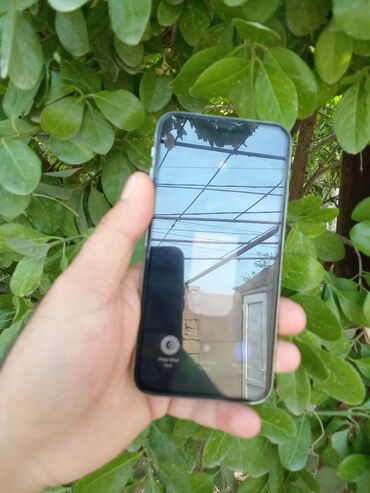 Apple iPhone: IPhone X, 64 GB, White Titanium, Face ID