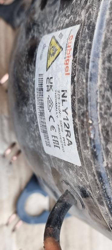 Запчасти и аксессуары для бытовой техники: Продаю б.у моторы компрессора для холодильников морозильников — 12