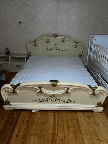 Beşiklər: Oğlan və qız üçün, Dördbucaq, Beşik, Dəstsiz, Matras ilə, Yellənmə mexanizmsiz — 2