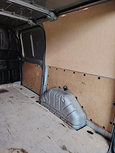 Yük maşınları: Ford Transit yük furgonu - Korpus: qapalı panel furgon, ikitaylı arxa — 10