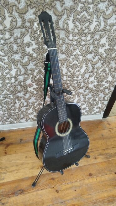 Klassik gitaralar: Klassik gitara, Akkord