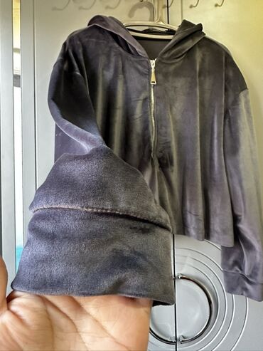 тройка женская костюм: Велюровый костюм для дома/прогулок, графитового цвета. Состав и