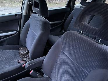 Honda: Honda Stream: 2001 г., 2 л, Автомат, Бензин, Минивэн — 6