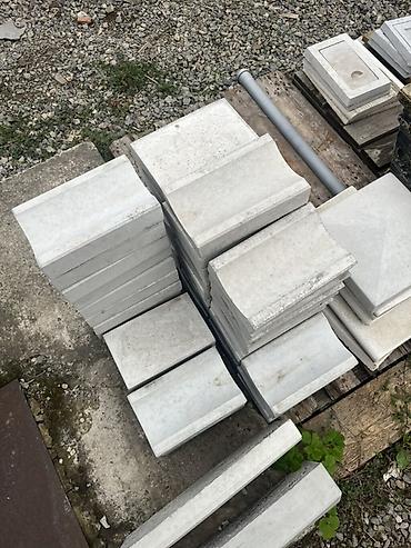 heklano cvece: Betonske ivičnjake i ploče za uređenje dvorišta/pešačkih staza. - — 1