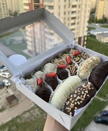 Кондитерские изделия, сладости: На заказ клубника в шоколаде ❤️‍🩹 Бельгийский шоколад 🍫 Для заказа