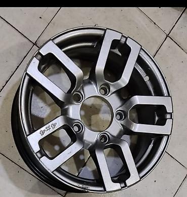 Колеса в сборе: R16 niva urban diskisi 1 ededi .svarka cat eyri yoxdur sonu 70₼ — 3