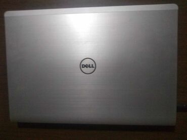 Dell: Intel Core i7, 8 GB OZU, 17 "