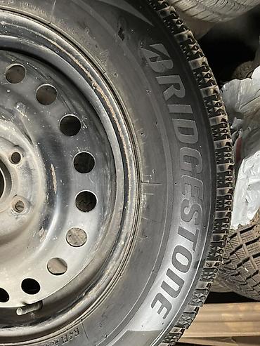 6 130: Зимние шины Bridgestone Blizzak VRX2 на штампованных стальных — 3