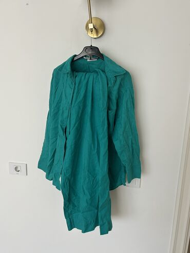 Dəstlər, kostyumlar: В связи с переездом в другую страну продам гардероб набором на размер — 3