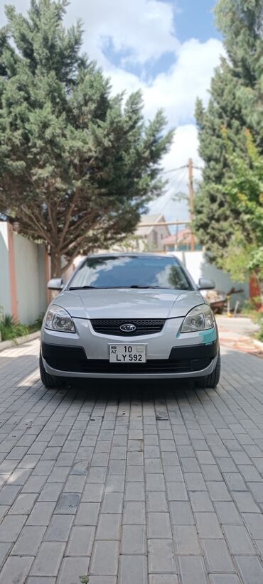 kia sorento 2023 qiymeti: Kia Rio: 1.4 l | 2008 il Hetçbek