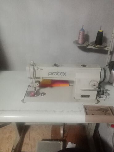 Промышленные швейные машинки: Отличный состояние