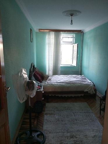 qurtulus 93 satilan evler: Bakı, 3-cü mikrorayon, 3 otaqlı, Köhnə tikili, 73 kv. m — 1