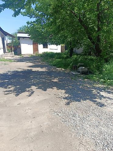 Продажа коттеджей и домов: 3 комнаты, 65 м², 8 соток, Бишкек, Собственник — 13