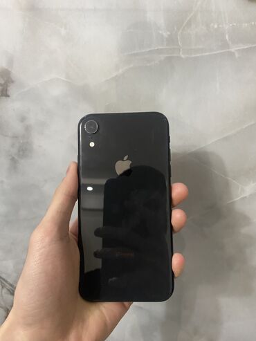 Apple iPhone: IPhone Xr, Б/у, 64 ГБ, Black Titanium, Чехол, 79 %