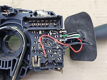 Другие детали рулевой части: Подрулевой переключатель Renault Logan / Sandero / Duster / Lada — 8