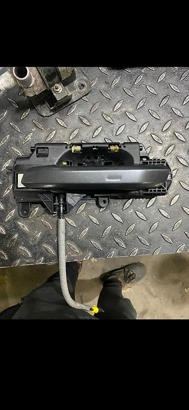 usb za auto: AUDI Q5 2019 DELOVI KVAKA BRAVA VRATA | Audi delovi ZEMUN 06******** — 2