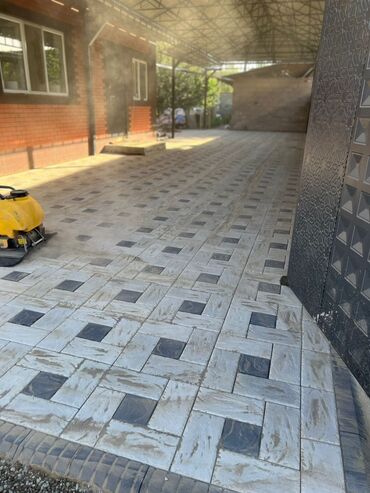 Другие специальности: Брусчатка уклатка — 16