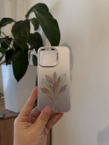 Чехлы: Чехлы для iPhone с защитным бортом камеры и мягким матовым покрытием — 12