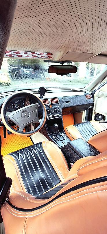 Mercedes-Benz: Mercedes-Benz C-Class: 2.2 l | Sedan — 13