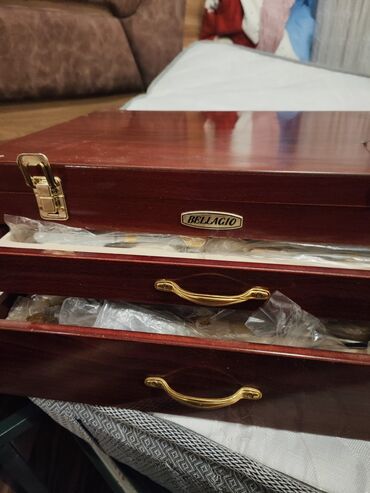 Süfrə ləvazimat dəstləri: Bellagio markalı, 126 hissədən ibarət qab-qacaq dəsti. Dəst taxta -da lalafo.az — 2 Süfrə ləvazimat dəstləri: Bellagio markalı, 126 hissədən ibarət qab-qacaq dəsti. Dəst taxta — 2