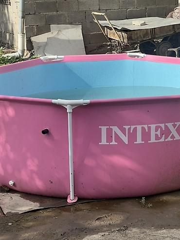 intex: Каркасный бассейн Intex, восьмиугольной формы, розовый с голубой — 1