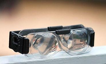 Naočare: Original MAGNATEL magnifying system. Made in United Kingdom (piše na — 1