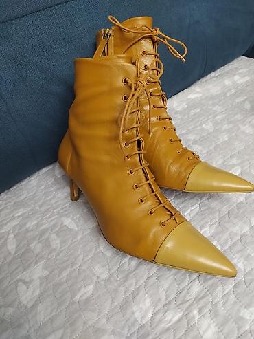 зара обувь: Продаю сапожки,, ZARA,, Деми,кожа, размер 37 -38,удобный каблук — 10