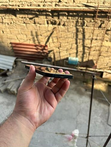 iphone 13 qiyməti: IPhone 13, 128 GB, Qara, Face ID — 3
