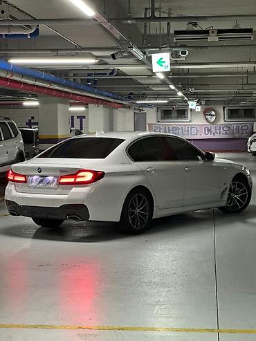 mers 212: BMW 5 series: 2021 г., Седан — 7