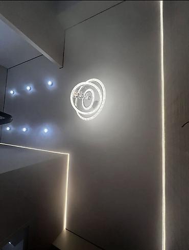 Натяжной потолок: Натяжные потолки с интегрированными световыми линиями - — 23