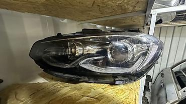 Фара передняя левая (LED/ксенон, с линзой и ДХО). - Тип: блок-фара с