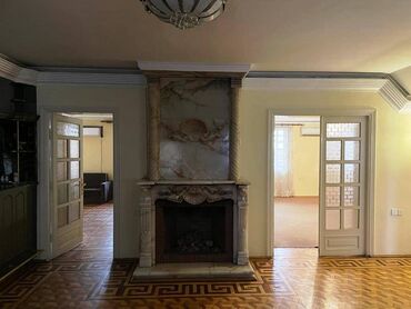 Uzunmüddətli kirayə mənzillər: Rəşid Behbudov küçəsində 5 mərtəbəli binanın 4 cü mərtəbəsi ümumi — 9