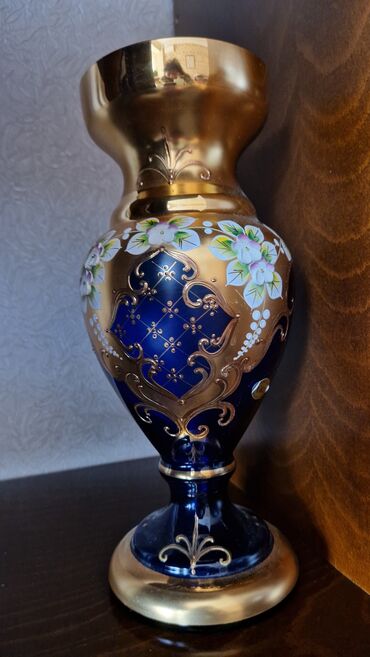 Vazalar: Vaza dəsti, Bogem şüşəsi — 13