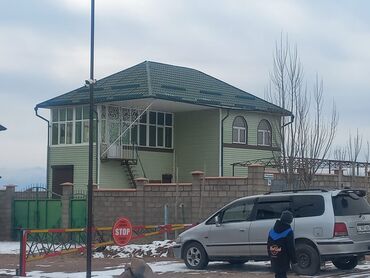Отели и хостелы: 1линия продаю котедж на против аэропорта Тамчы 10сот. кр.книга своя